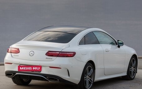 Mercedes-Benz E-Класс, 2018 год, 4 490 000 рублей, 6 фотография