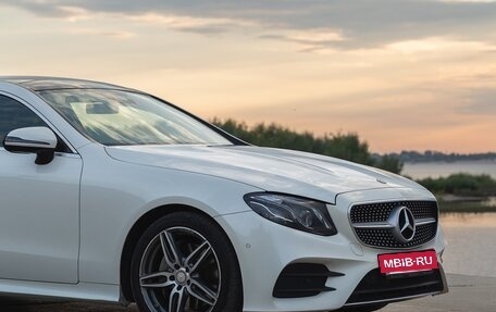 Mercedes-Benz E-Класс, 2018 год, 4 490 000 рублей, 3 фотография