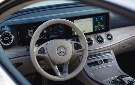Mercedes-Benz E-Класс, 2018 год, 4 490 000 рублей, 23 фотография