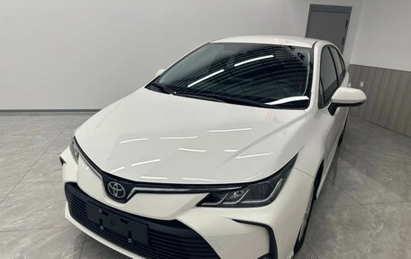 Toyota Corolla, 2022 год, 1 550 000 рублей, 2 фотография