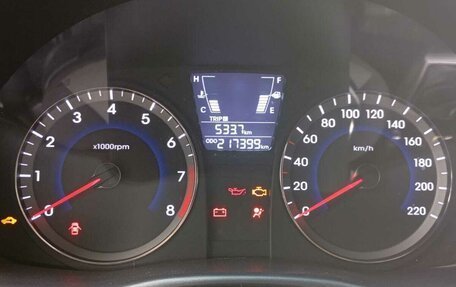 Hyundai Solaris II рестайлинг, 2013 год, 980 000 рублей, 8 фотография