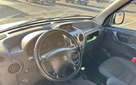 Peugeot Partner II рестайлинг 2, 2010 год, 410 000 рублей, 9 фотография