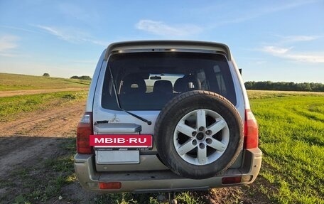 Mitsubishi Pajero III рестайлинг, 2004 год, 700 000 рублей, 7 фотография