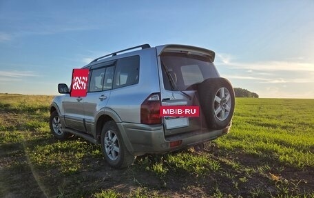 Mitsubishi Pajero III рестайлинг, 2004 год, 700 000 рублей, 2 фотография