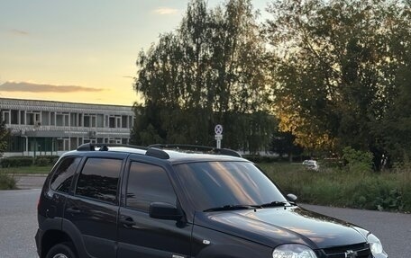 Chevrolet Niva I рестайлинг, 2017 год, 560 000 рублей, 7 фотография