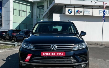 Volkswagen Touareg III, 2016 год, 2 697 000 рублей, 2 фотография