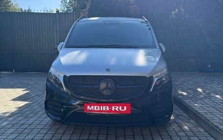 Mercedes-Benz V-Класс, 2022 год, 8 850 000 рублей, 4 фотография
