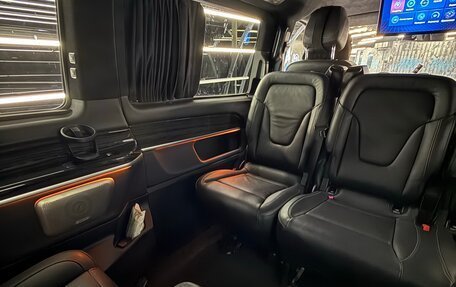 Mercedes-Benz V-Класс, 2022 год, 8 850 000 рублей, 14 фотография