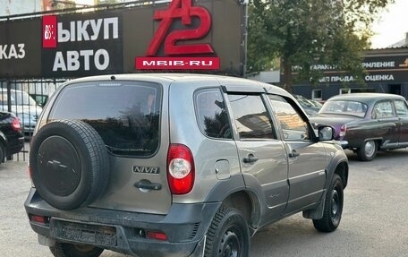 Chevrolet Niva I рестайлинг, 2015 год, 579 000 рублей, 4 фотография