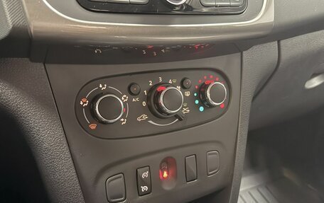 Renault Sandero II рестайлинг, 2019 год, 1 413 700 рублей, 16 фотография
