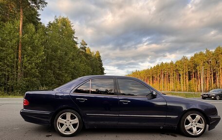 Mercedes-Benz E-Класс, 2000 год, 425 000 рублей, 3 фотография