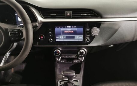 KIA Rio IV, 2021 год, 1 545 000 рублей, 14 фотография