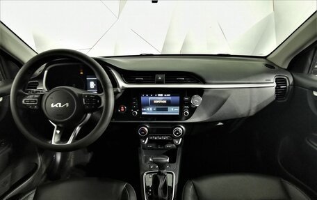 KIA Rio IV, 2021 год, 1 545 000 рублей, 13 фотография