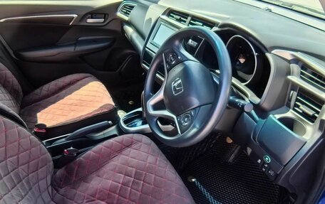 Honda Fit III, 2018 год, 1 350 000 рублей, 5 фотография