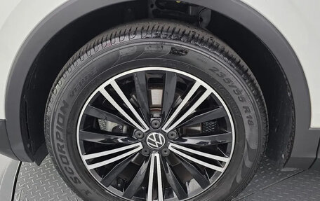 Volkswagen Tiguan II, 2023 год, 3 299 000 рублей, 8 фотография