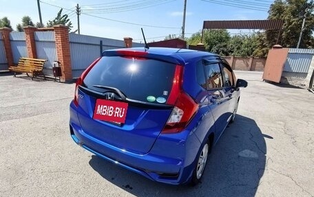 Honda Fit III, 2018 год, 1 350 000 рублей, 2 фотография