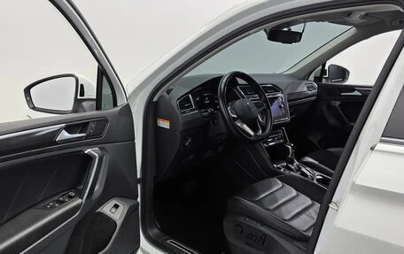 Volkswagen Tiguan II, 2023 год, 3 299 000 рублей, 9 фотография