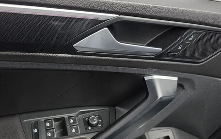 Volkswagen Tiguan II, 2023 год, 3 299 000 рублей, 21 фотография