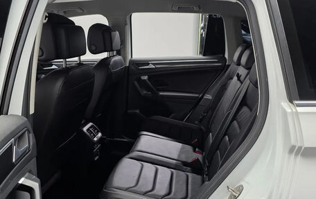 Volkswagen Tiguan II, 2023 год, 3 299 000 рублей, 23 фотография