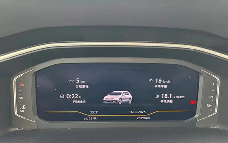 Volkswagen Tiguan II, 2023 год, 2 590 000 рублей, 11 фотография