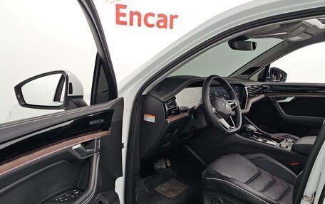 Volkswagen Touareg III, 2024 год, 10 347 700 рублей, 10 фотография