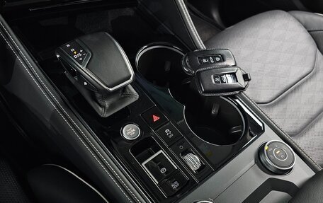 Volkswagen Touareg III, 2024 год, 10 347 700 рублей, 9 фотография