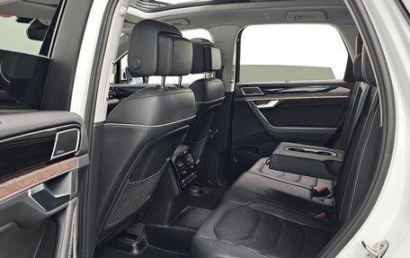 Volkswagen Touareg III, 2024 год, 10 347 700 рублей, 12 фотография