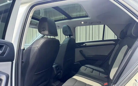 Volkswagen T-Roc I, 2023 год, 1 700 000 рублей, 15 фотография