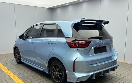Honda Fit, 2022 год, 975 000 рублей, 4 фотография