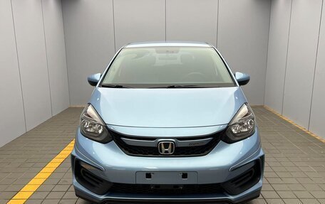 Honda Fit, 2022 год, 975 000 рублей, 2 фотография