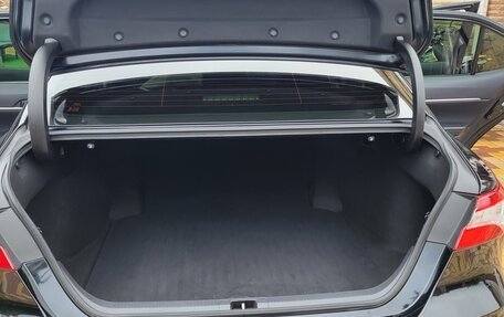 Toyota Camry, 2020 год, 2 700 000 рублей, 8 фотография