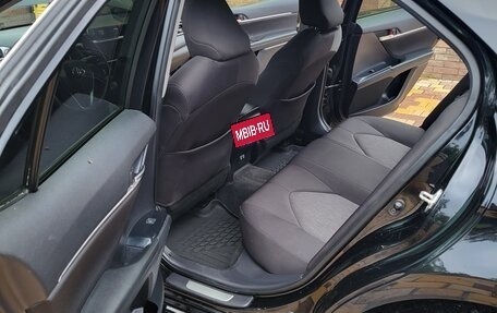 Toyota Camry, 2020 год, 2 700 000 рублей, 5 фотография