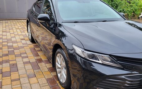 Toyota Camry, 2020 год, 2 700 000 рублей, 13 фотография