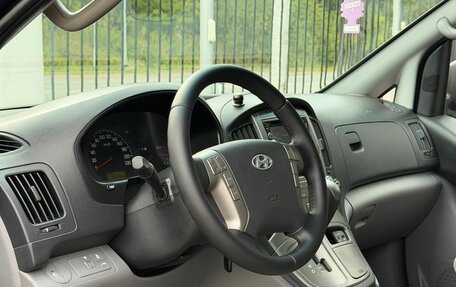 Hyundai Grand Starex Grand Starex I рестайлинг 2, 2012 год, 1 699 000 рублей, 8 фотография
