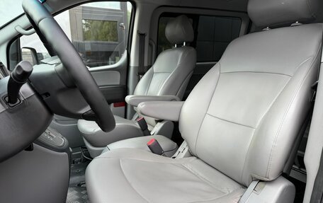 Hyundai Grand Starex Grand Starex I рестайлинг 2, 2012 год, 1 699 000 рублей, 15 фотография