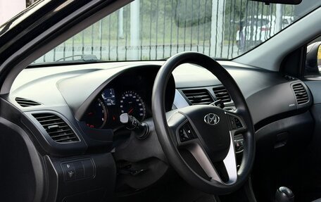 Hyundai Solaris II рестайлинг, 2015 год, 899 000 рублей, 8 фотография