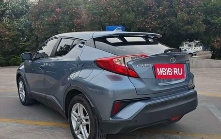 Toyota C-HR I рестайлинг, 2021 год, 1 659 000 рублей, 4 фотография