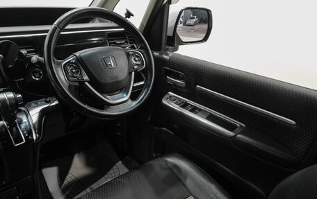 Honda Stepwgn IV, 2017 год, 2 499 000 рублей, 14 фотография