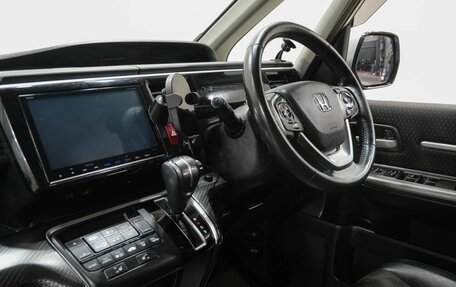 Honda Stepwgn IV, 2017 год, 2 499 000 рублей, 12 фотография