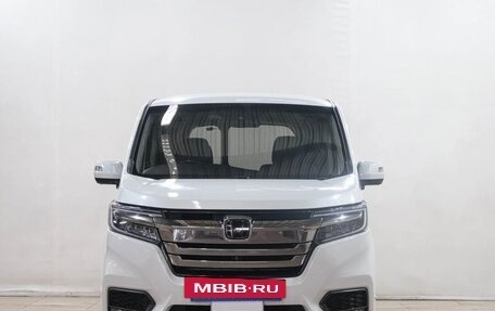 Honda Stepwgn IV, 2017 год, 2 499 000 рублей, 3 фотография