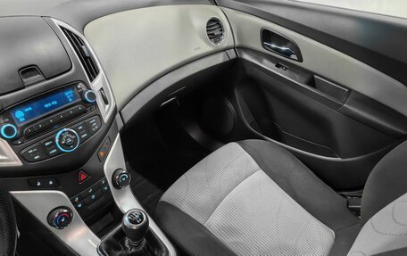 Chevrolet Cruze II, 2013 год, 700 000 рублей, 12 фотография