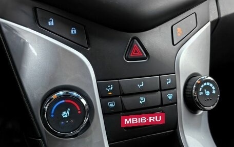 Chevrolet Cruze II, 2013 год, 700 000 рублей, 19 фотография