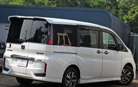 Honda Stepwgn IV, 2017 год, 1 430 000 рублей, 8 фотография