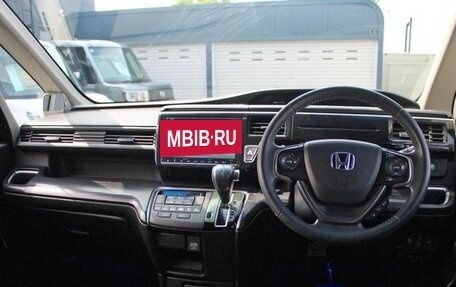 Honda Stepwgn IV, 2017 год, 1 430 000 рублей, 21 фотография