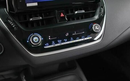 Toyota Corolla, 2021 год, 1 759 000 рублей, 8 фотография