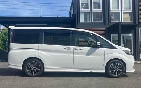 Honda Stepwgn IV, 2020 год, 1 810 000 рублей, 4 фотография