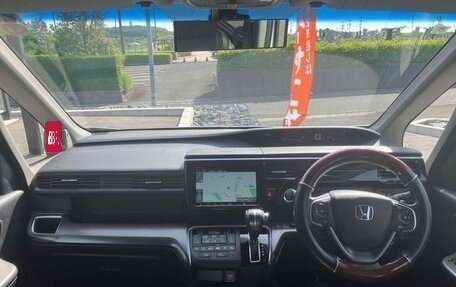 Honda Stepwgn IV, 2020 год, 1 810 000 рублей, 19 фотография