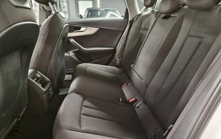 Audi A4, 2021 год, 3 190 000 рублей, 15 фотография