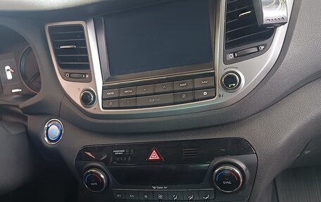 Hyundai Tucson III, 2016 год, 2 300 000 рублей, 13 фотография