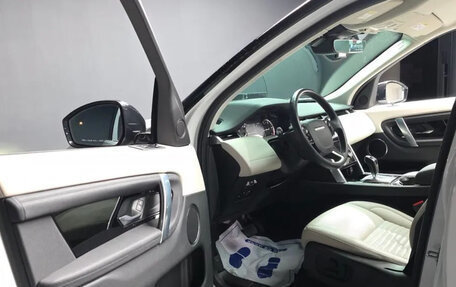Land Rover Discovery Sport I рестайлинг, 2020 год, 2 200 000 рублей, 12 фотография